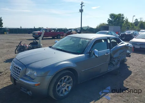 2006 Chrysler 300C из США, поврежденный, VIN 2C3KA63H96H365604